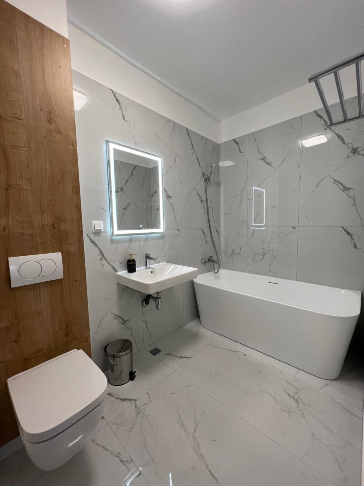 Exit Aparthotel Floreşti Zewnętrze zdjęcie