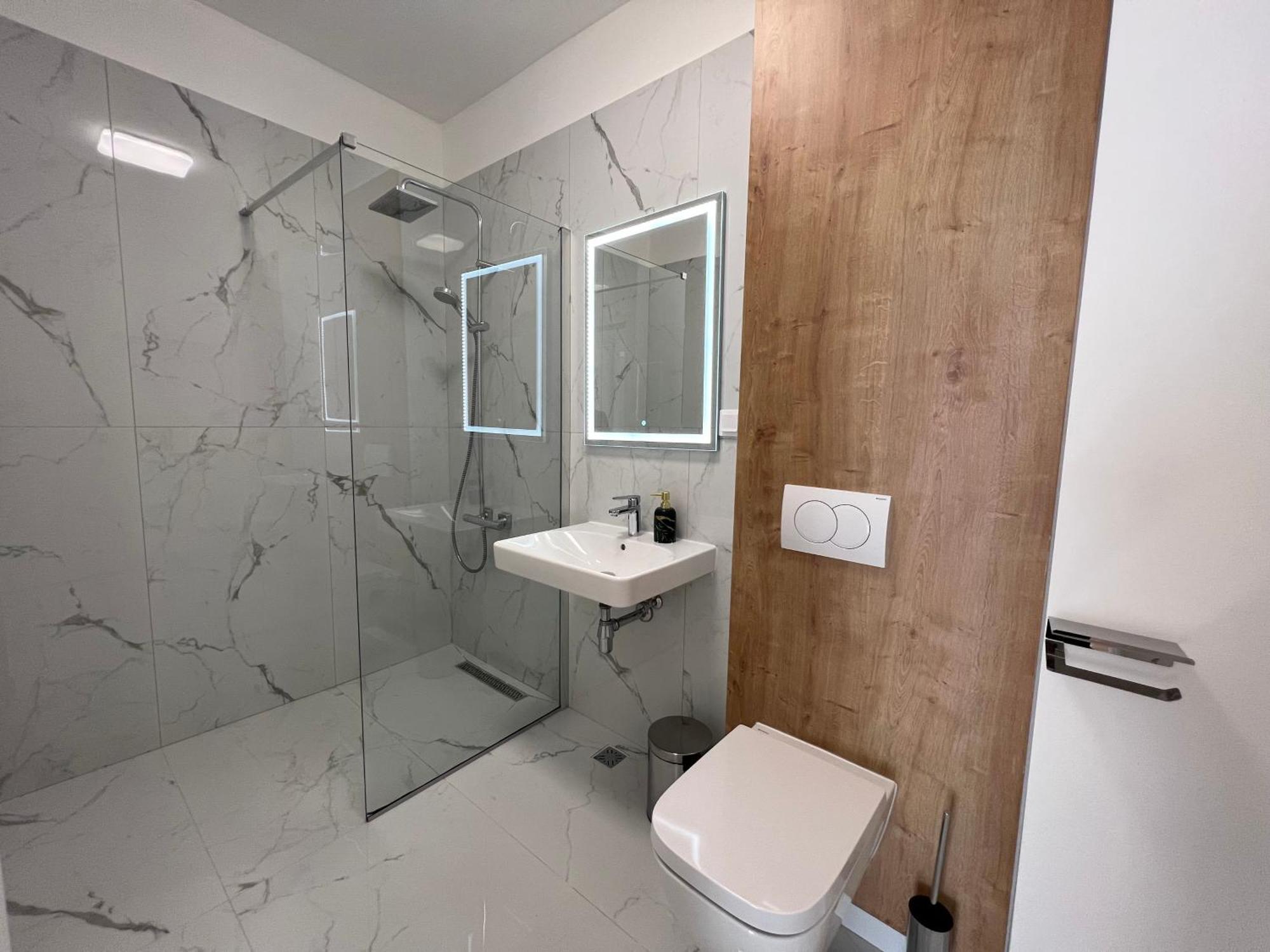 Exit Aparthotel Floreşti Zewnętrze zdjęcie