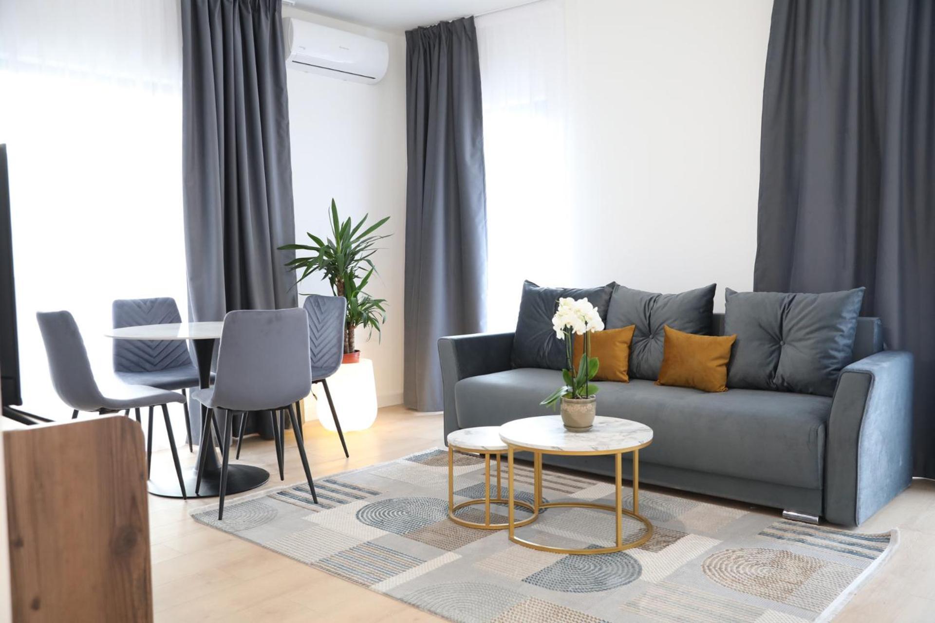 Exit Aparthotel Floreşti Zewnętrze zdjęcie