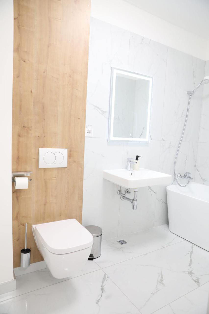 Exit Aparthotel Floreşti Zewnętrze zdjęcie